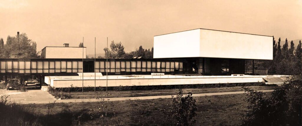 Zgrada Muzeja revolucije BiH u Sarajevu, modernistička arhitektura 60-ih godina.
